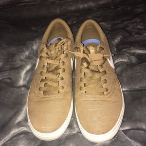 Nike sb solar soft skate tan